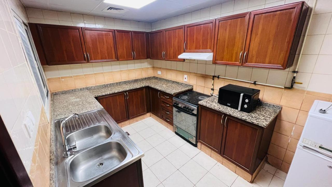 Beautiful Bedroom In Al Barsha Near Mashreq Metro Dubai Exterior photo