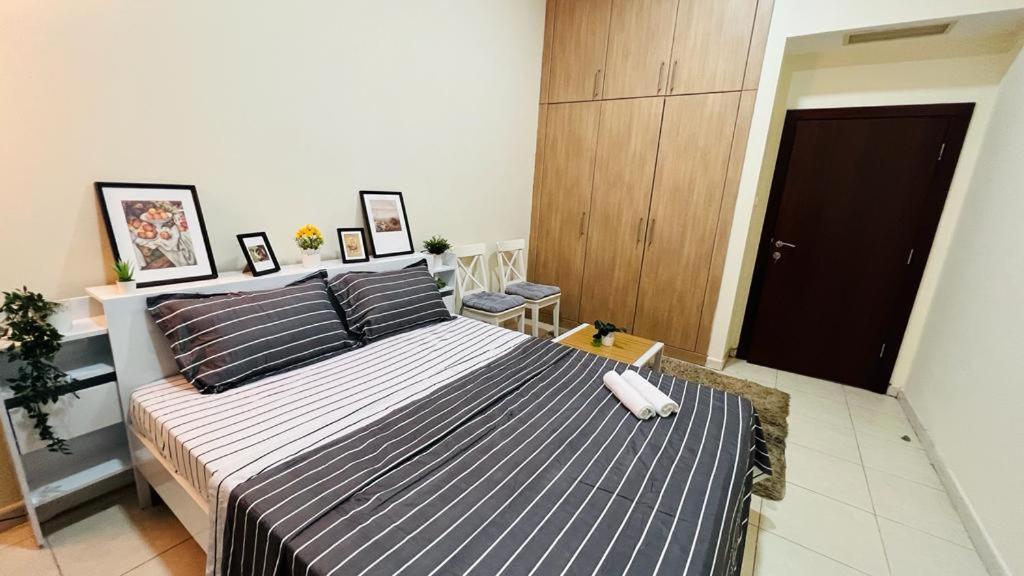 Beautiful Bedroom In Al Barsha Near Mashreq Metro Dubai Exterior photo